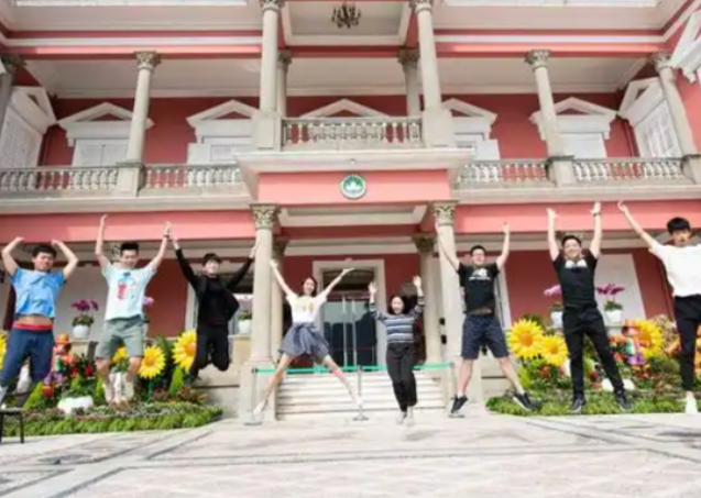 核心的就业育人主题教育引导毕业生树立积极求职心态