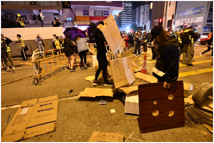 香港凶残暴徒用井盖打伤清障男子，法院拒绝其保释申请