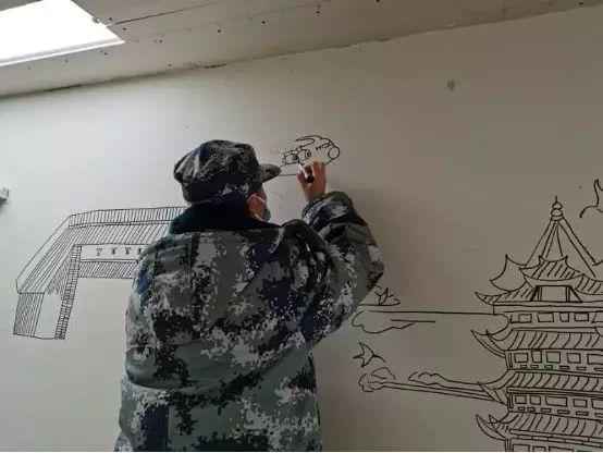 “咦,病区里长出了‘黄鹤楼’?”难怪医护人员纷纷合影留念